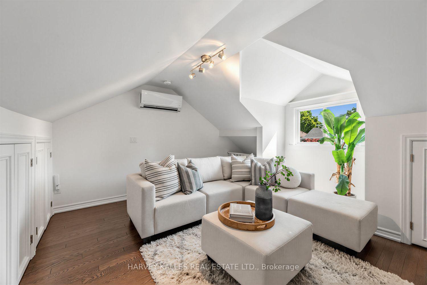 61 Appleton Avenue, Toronto
