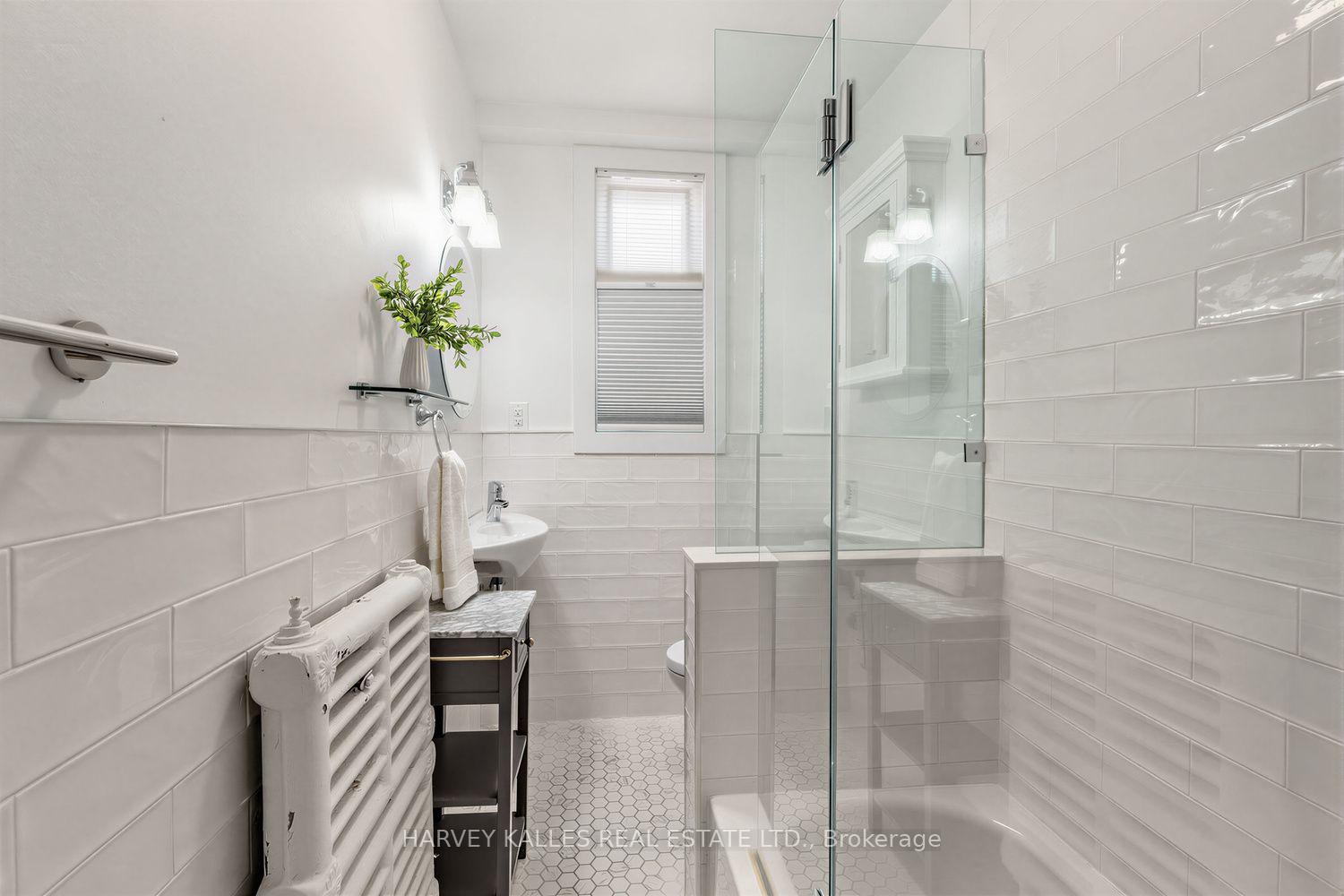 61 Appleton Avenue, Toronto