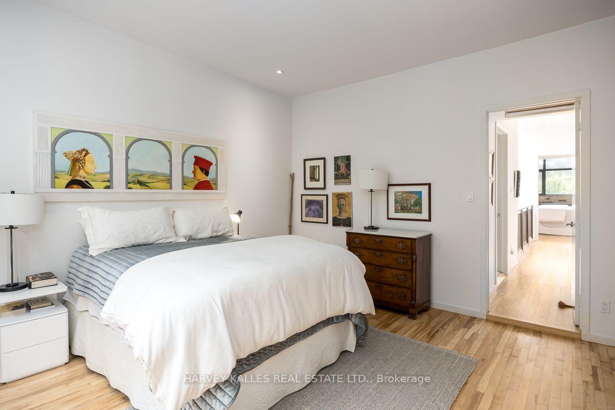 200 Clinton Street 7, Toronto Unit: 7