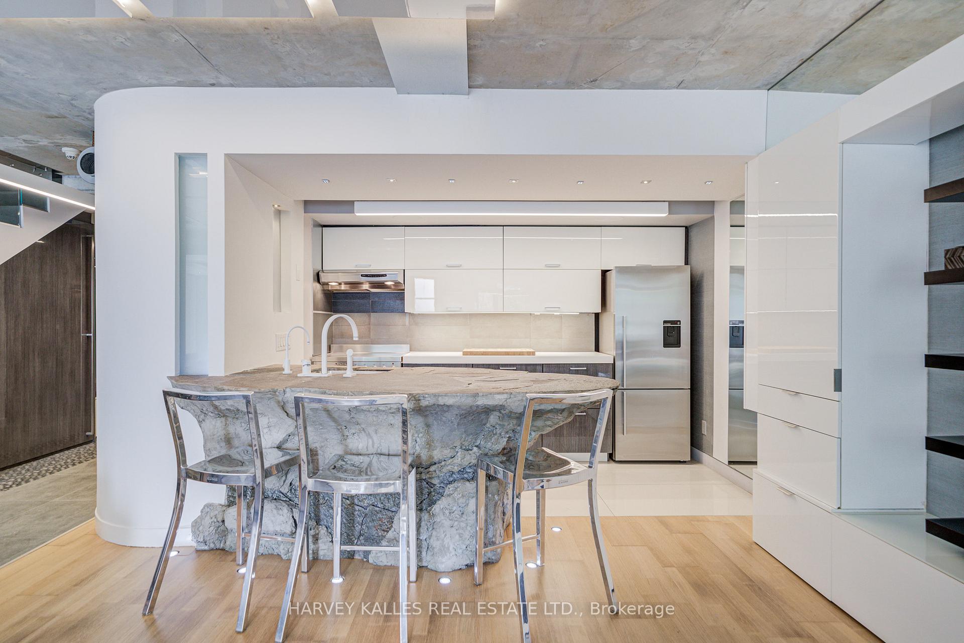 55 Stewart Street 121, Toronto Unit: 121