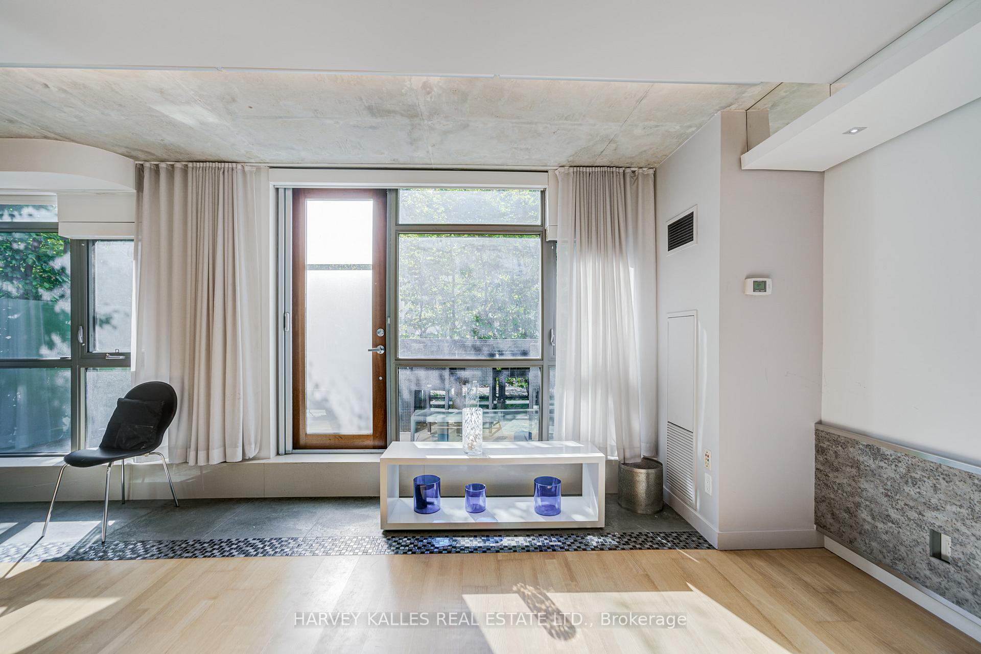 55 Stewart Street 121, Toronto Unit: 121
