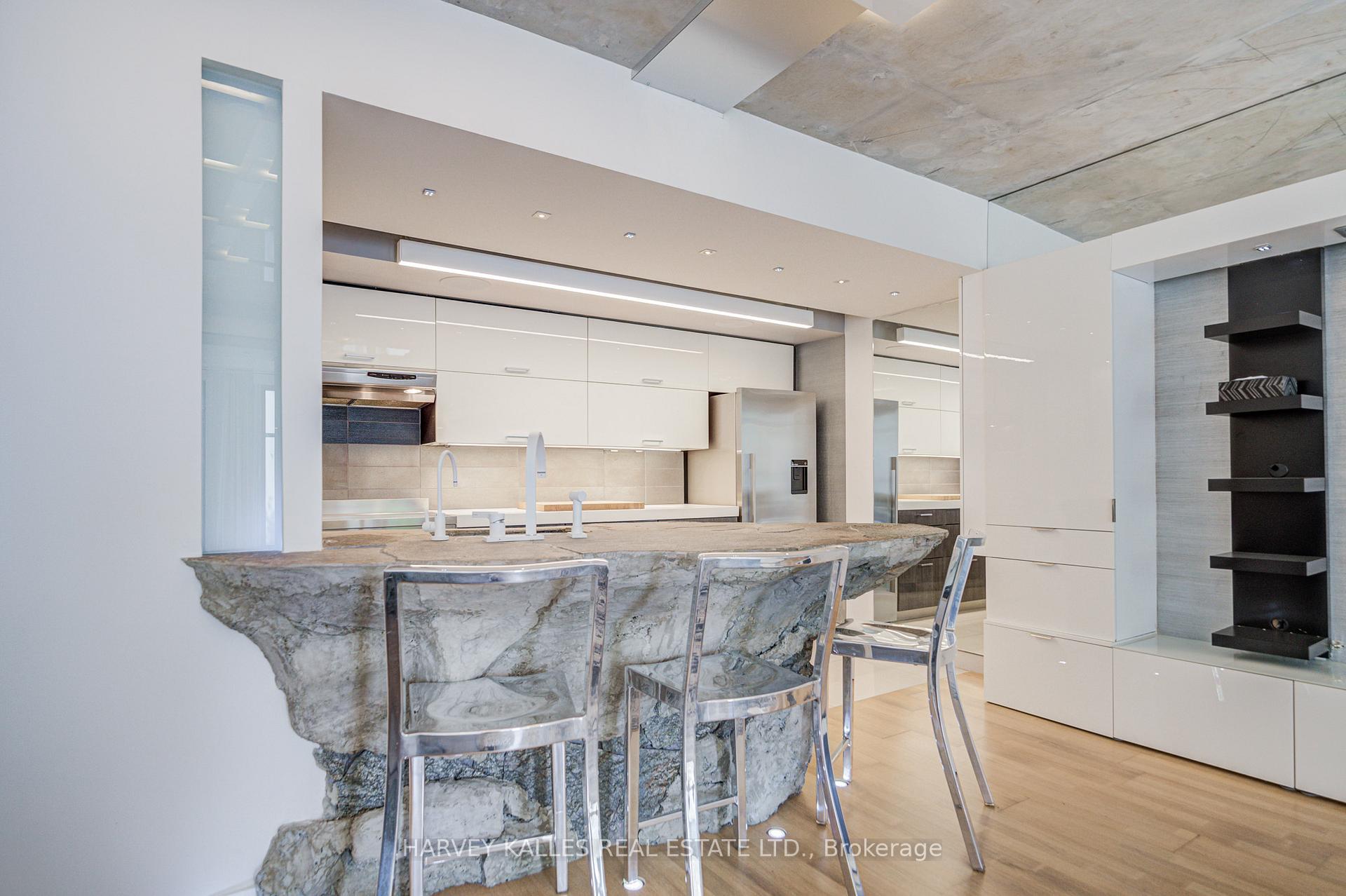 55 Stewart Street 121, Toronto Unit: 121