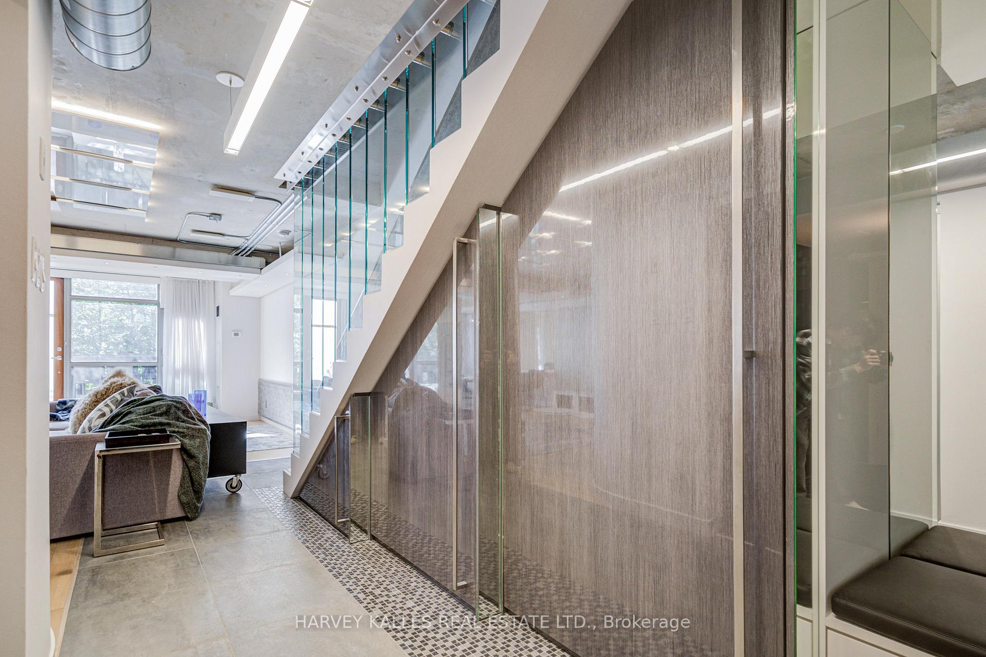 55 Stewart Street 121, Toronto Unit: 121