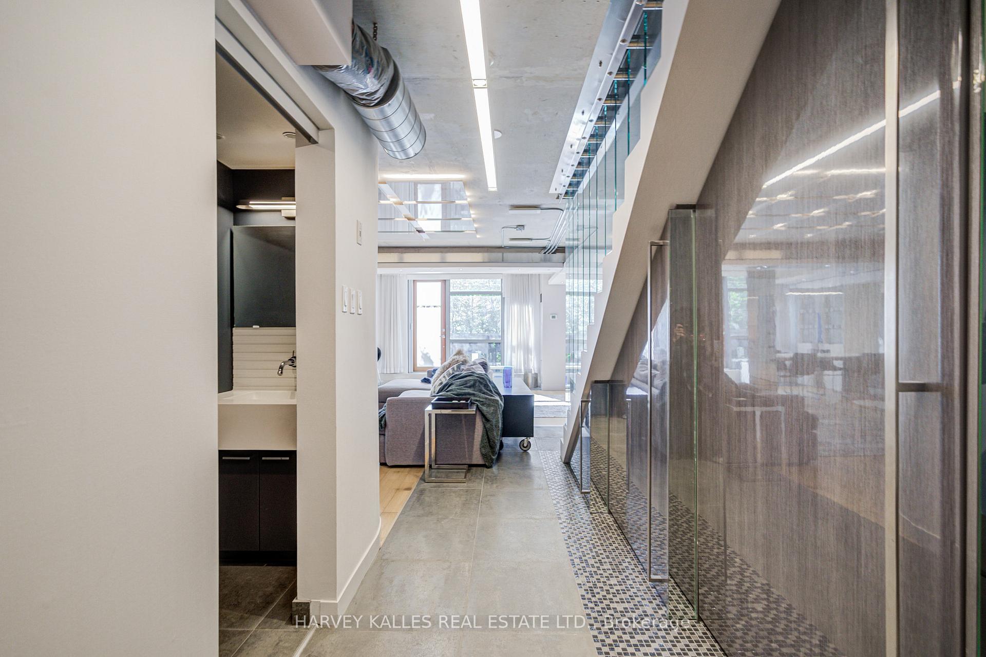 55 Stewart Street 121, Toronto Unit: 121