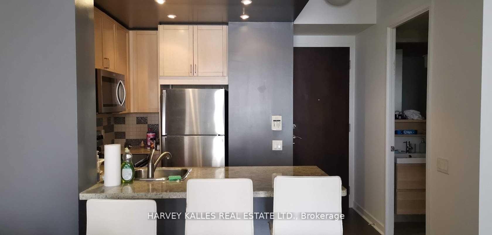 85 Bloor Street E 1603, Toronto Unit: 1603