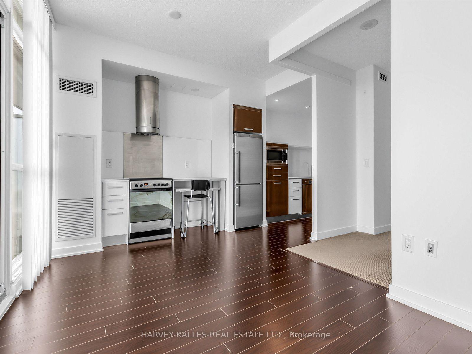38 Dan Leckie Way 3002, Toronto Unit: 3002