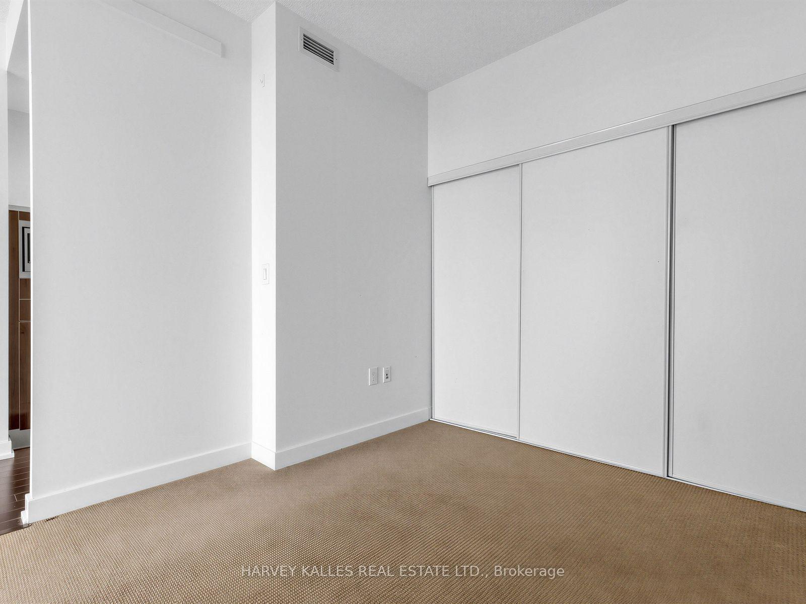 38 Dan Leckie Way 3002, Toronto Unit: 3002