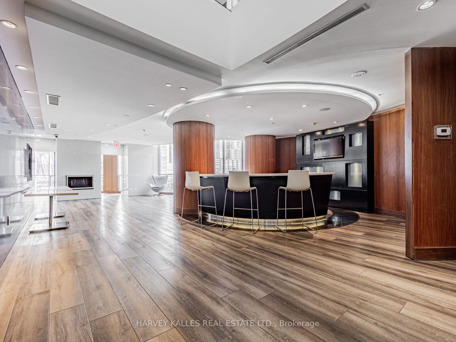 38 Dan Leckie Way 3002, Toronto Unit: 3002