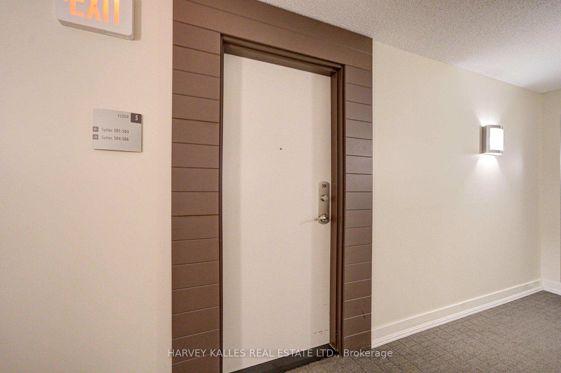 2191 Yonge Street 504, Toronto Unit: 504