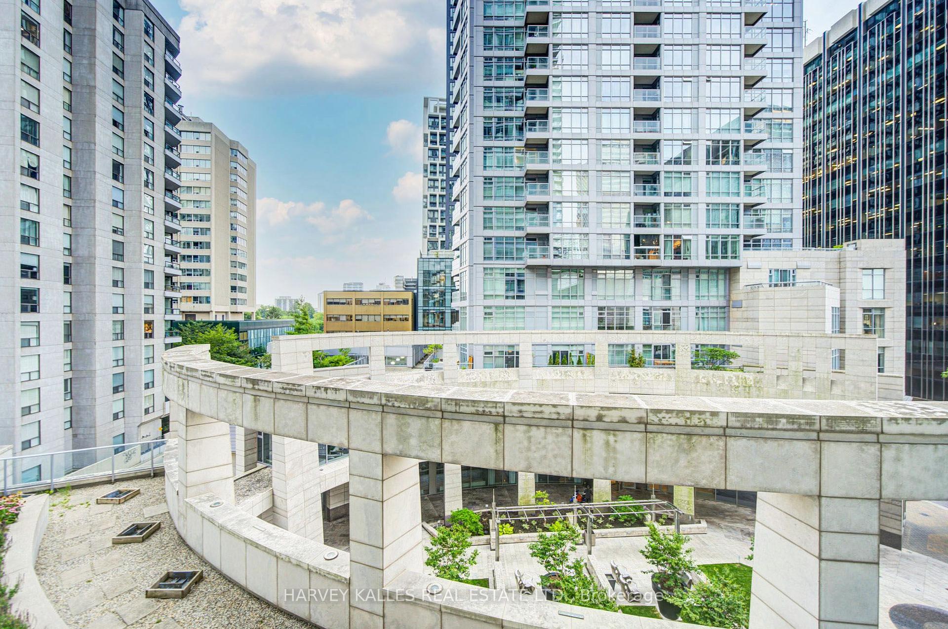 2191 Yonge Street 504, Toronto Unit: 504