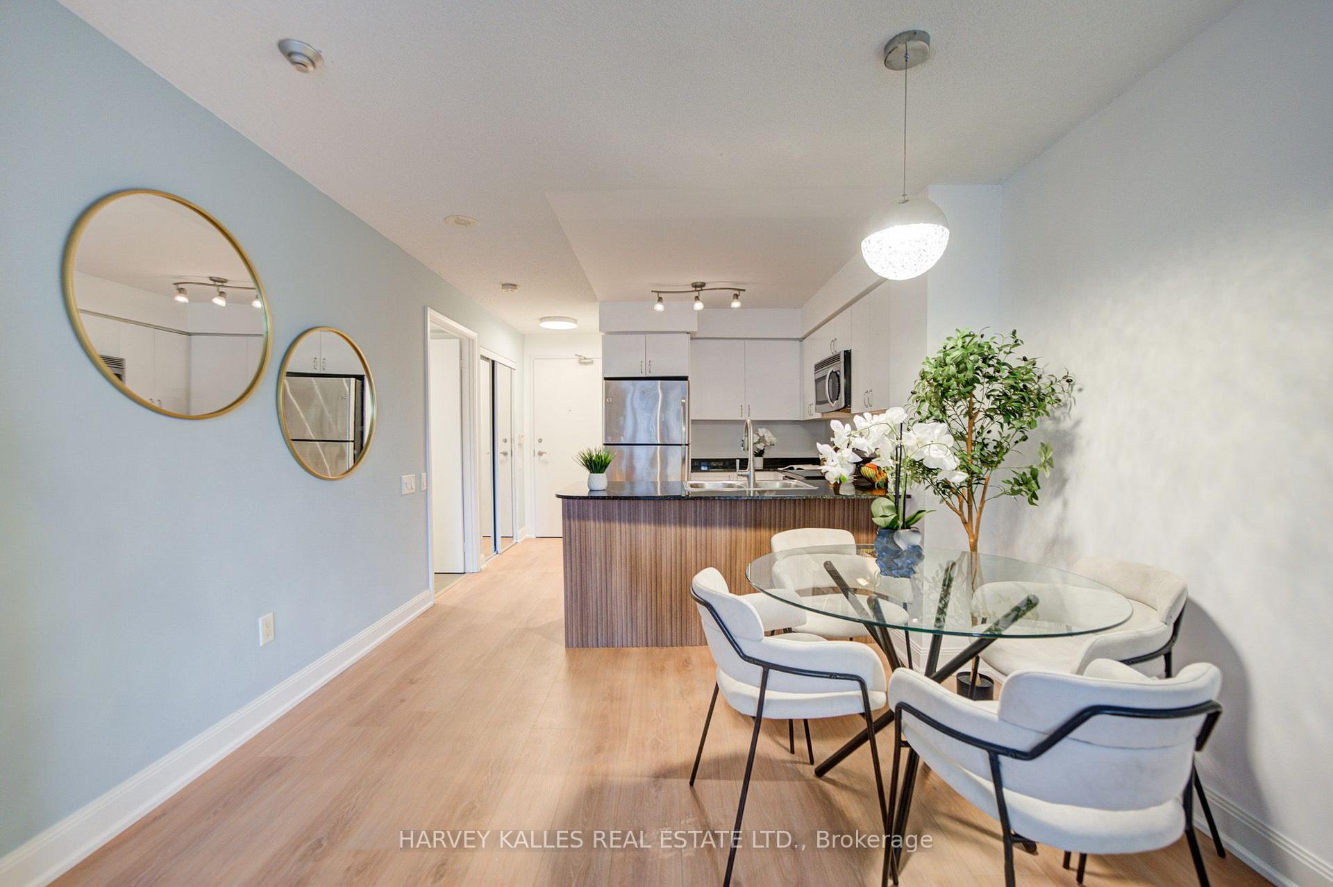 2191 Yonge Street 504, Toronto Unit: 504