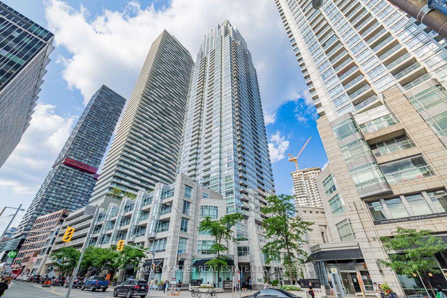 2191 Yonge Street 504, Toronto Unit: 504