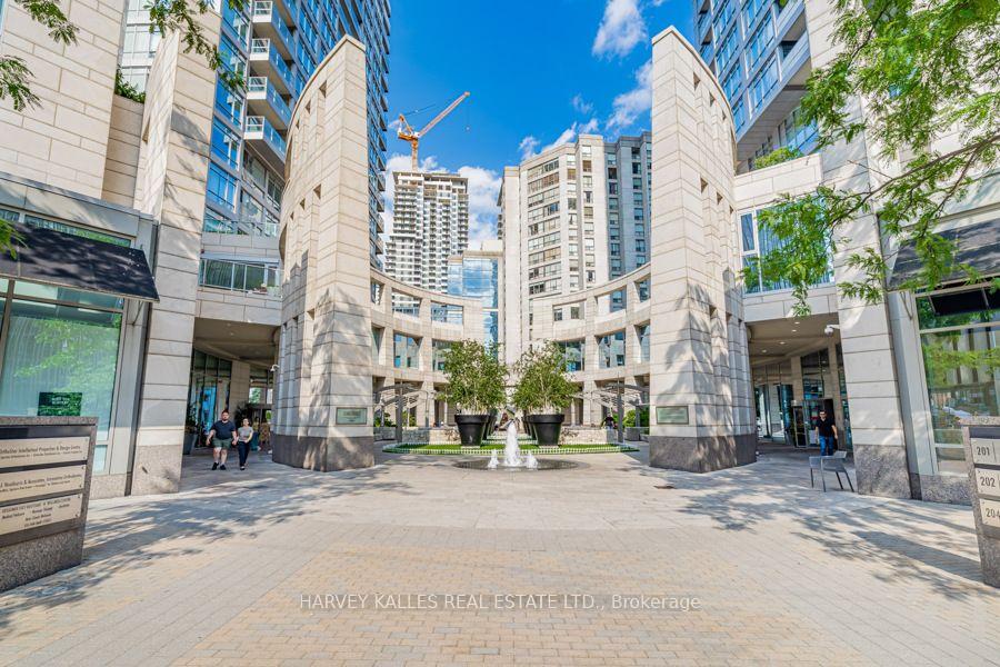2191 Yonge Street 504, Toronto Unit: 504