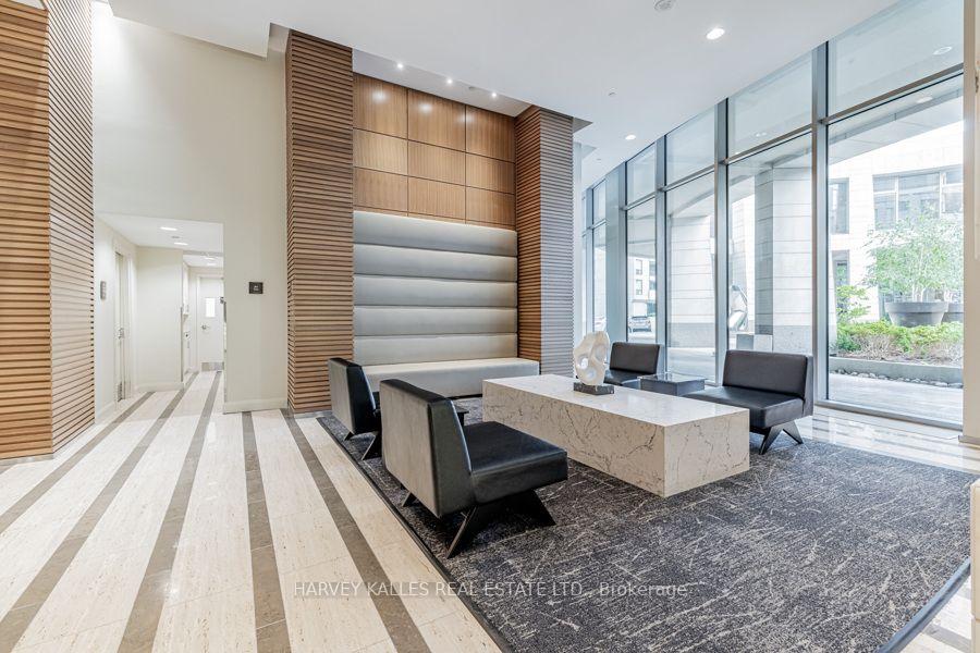 2191 Yonge Street 504, Toronto Unit: 504