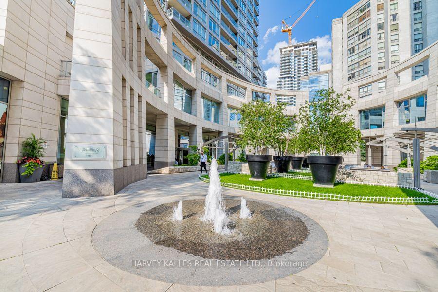 2191 Yonge Street 504, Toronto Unit: 504