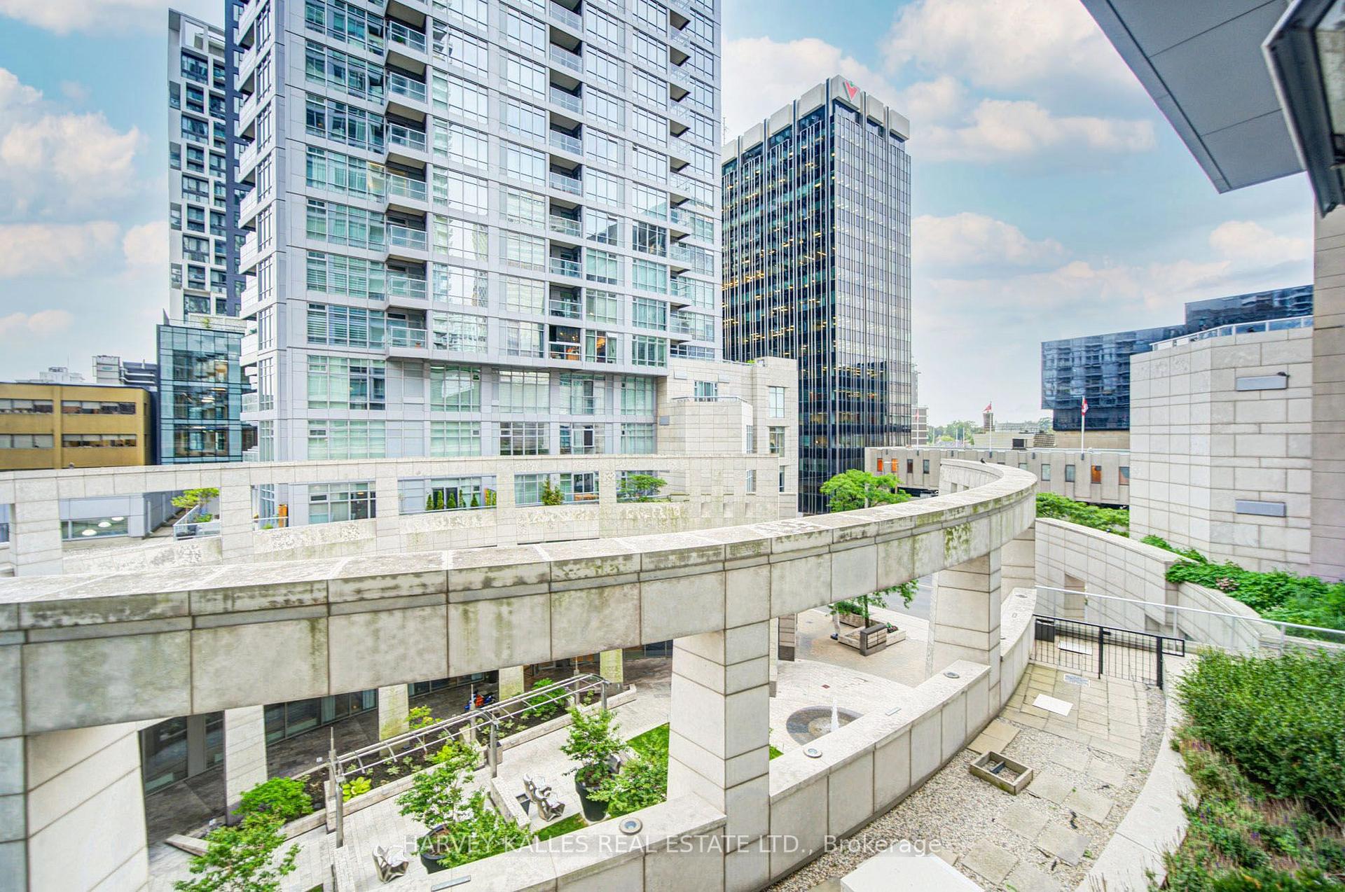 2191 Yonge Street 504, Toronto Unit: 504