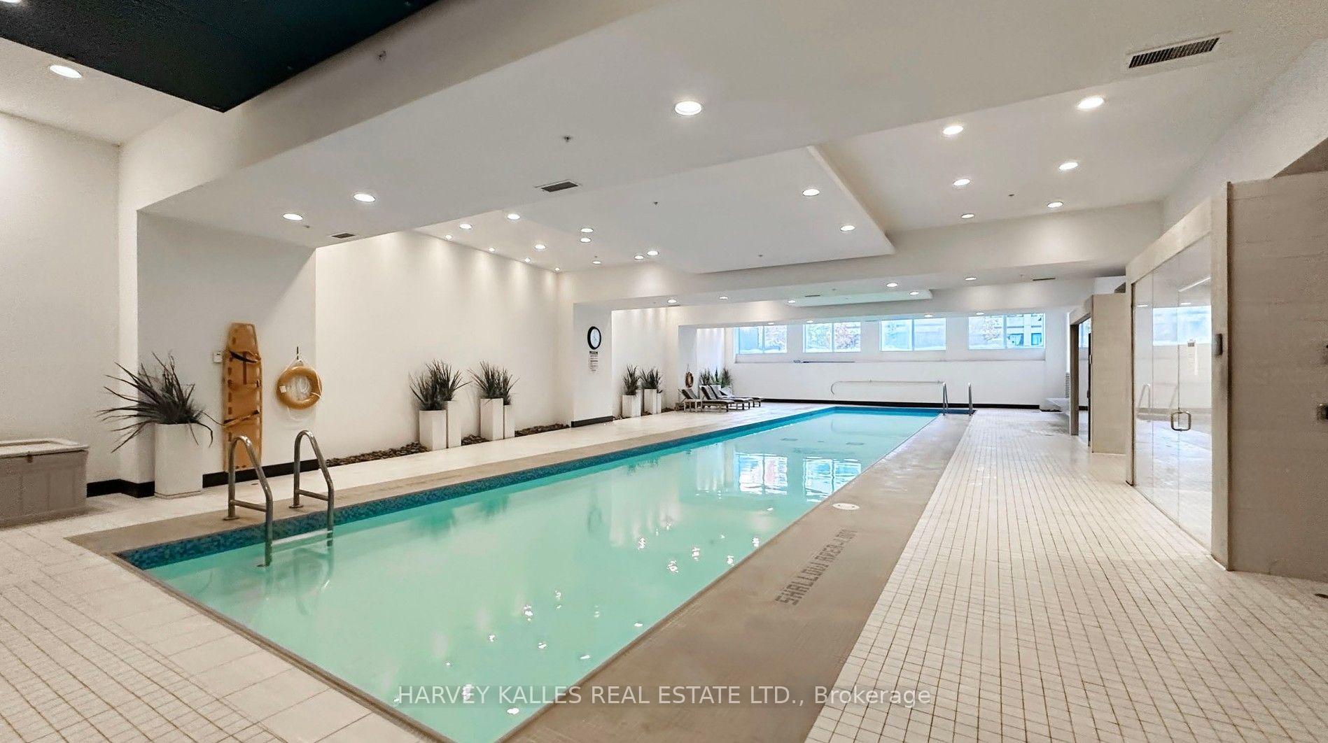 2191 Yonge Street 504, Toronto Unit: 504