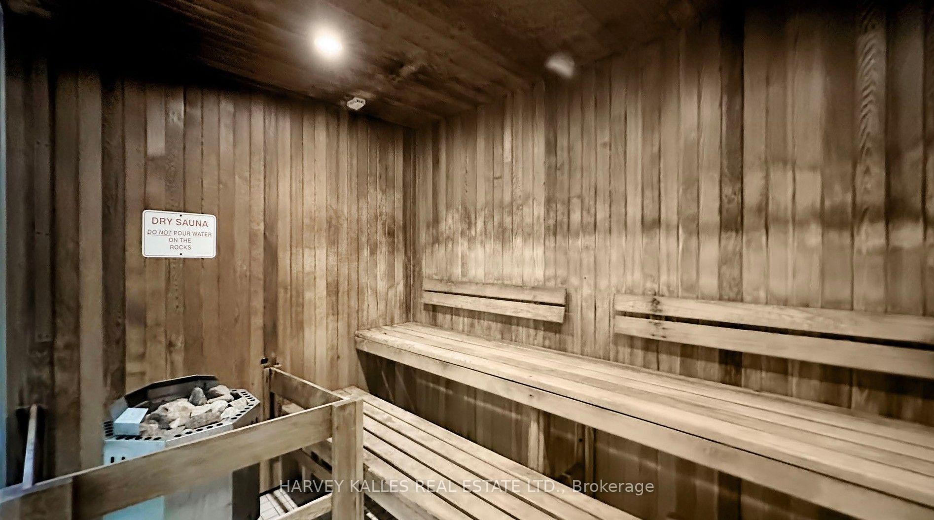 2191 Yonge Street 504, Toronto Unit: 504