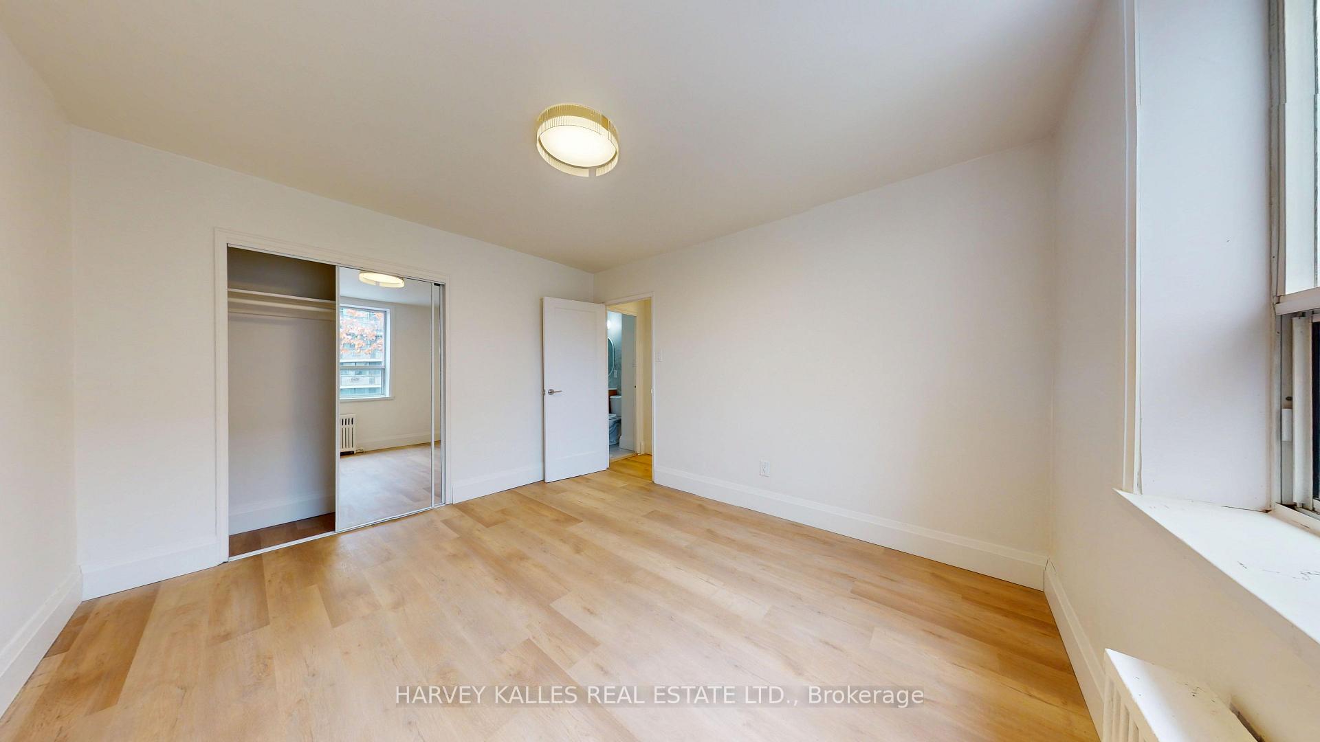 1 Marquette Avenue 14, Toronto Unit: 14