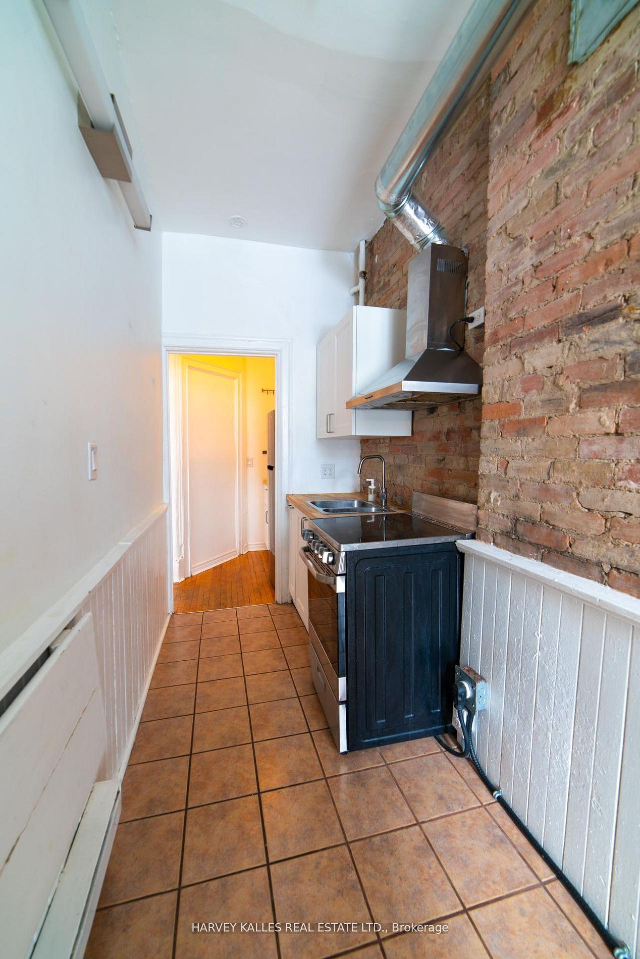 678 Huron Street 100, Toronto Unit: 100