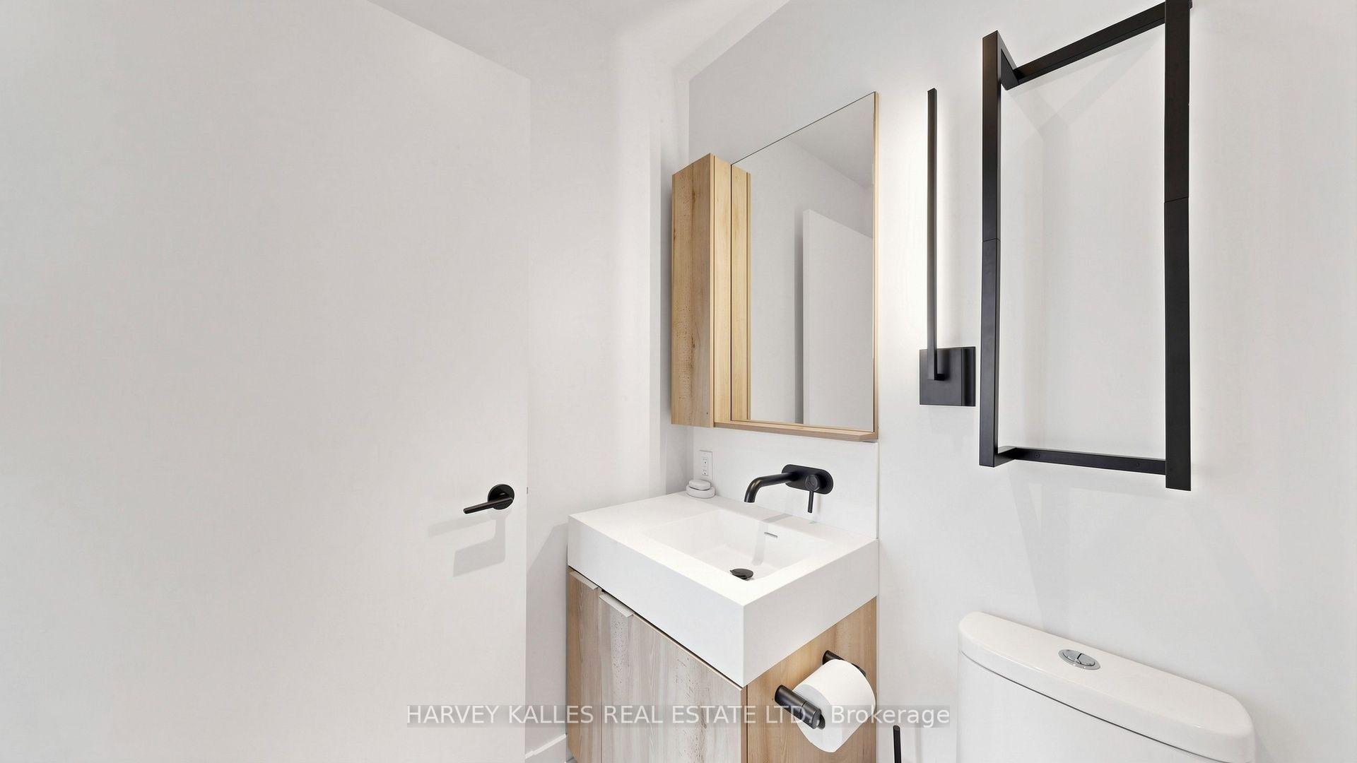127 Broadway Avenue 3302, Toronto Unit: 3302
