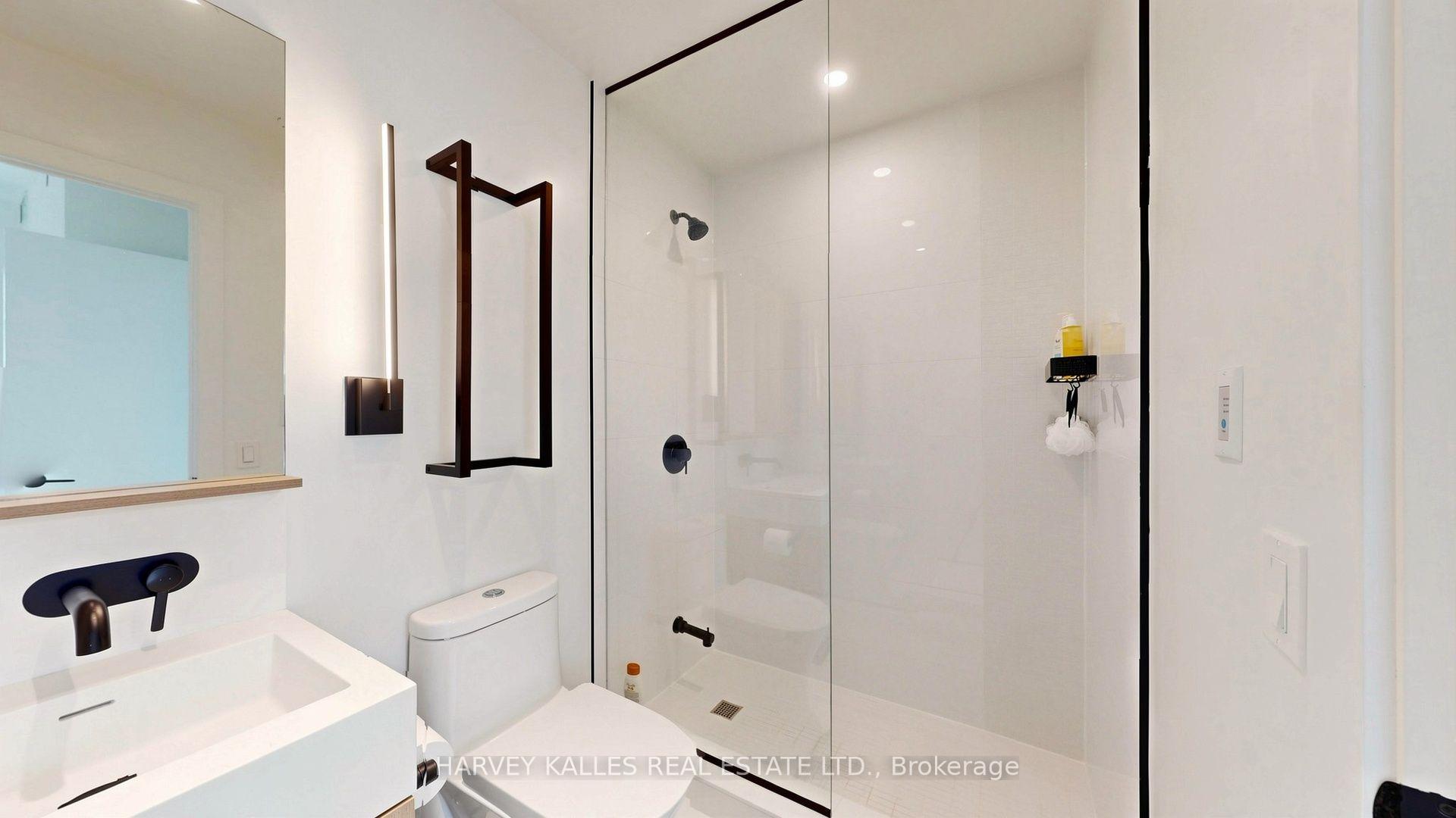 127 Broadway Avenue 3302, Toronto Unit: 3302