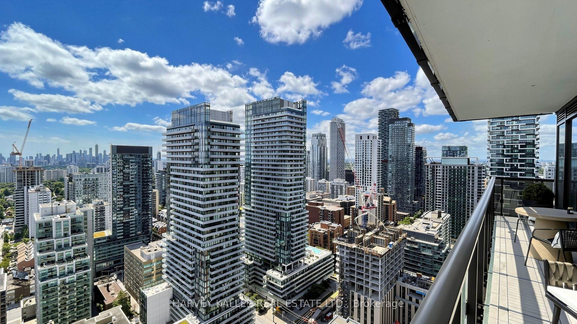 127 Broadway Avenue 3302, Toronto Unit: 3302