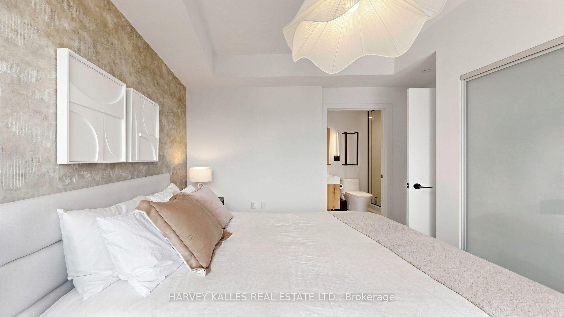 127 Broadway Avenue 3302, Toronto Unit: 3302