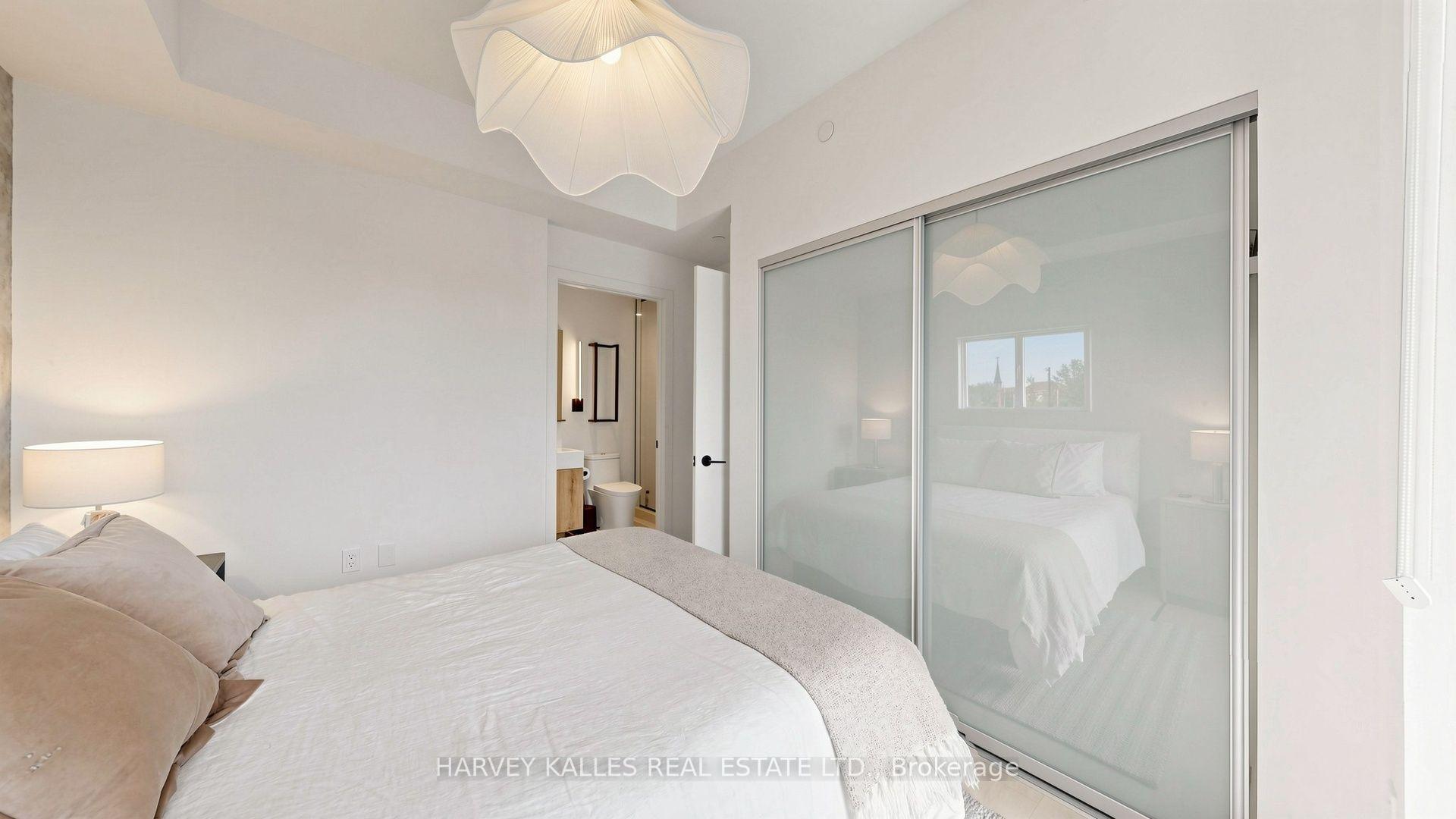 127 Broadway Avenue 3302, Toronto Unit: 3302