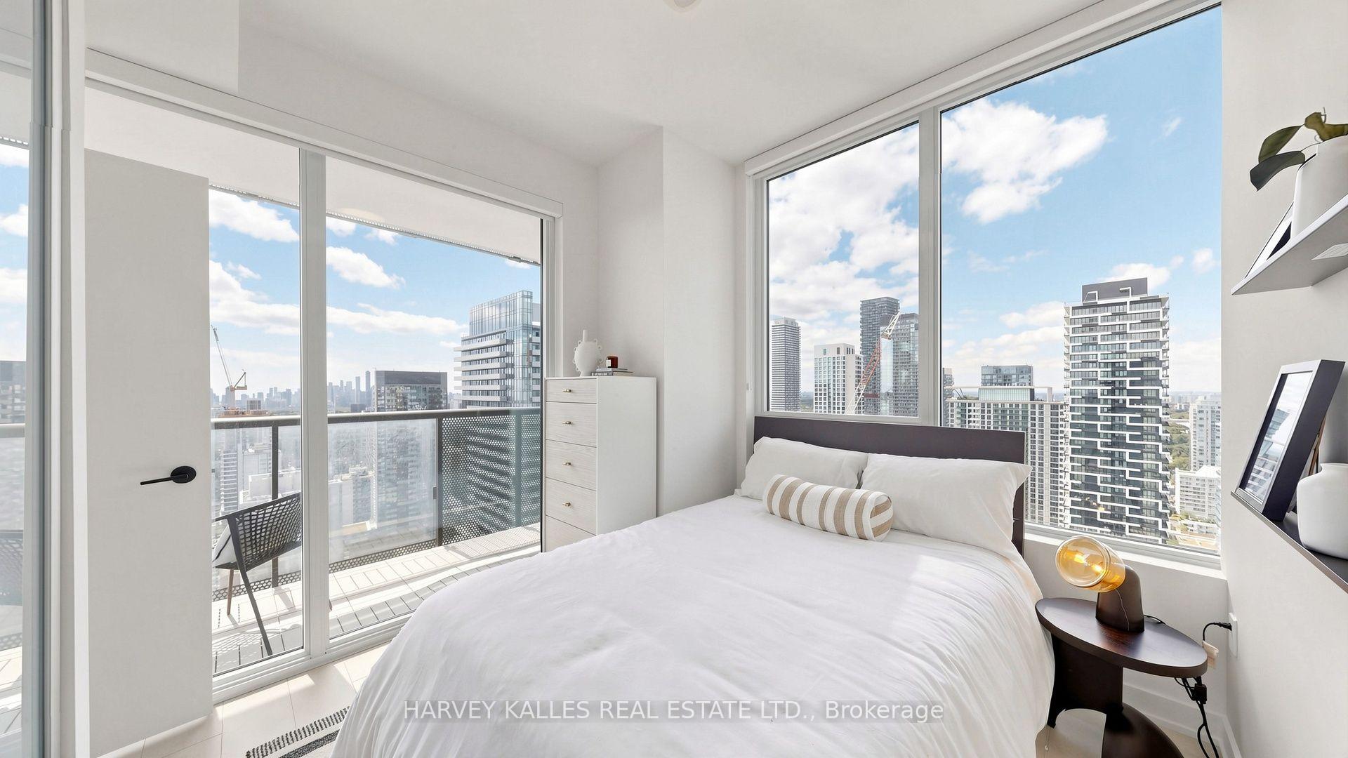 127 Broadway Avenue 3302, Toronto Unit: 3302