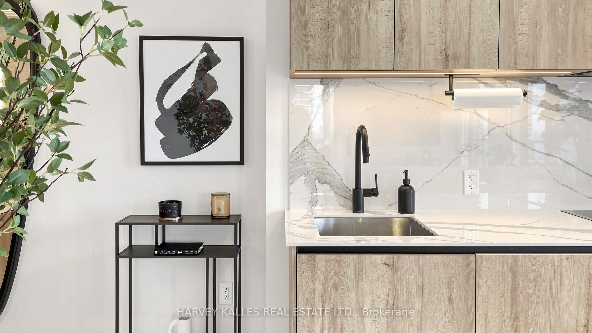 127 Broadway Avenue 3302, Toronto Unit: 3302
