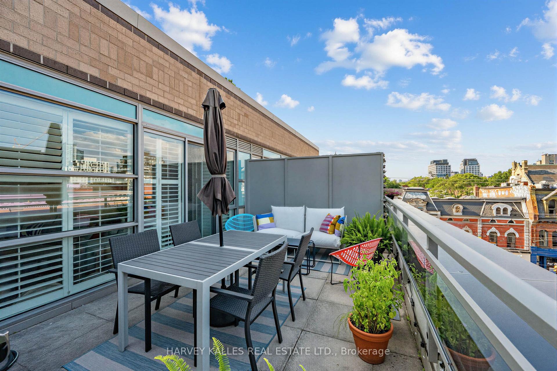 156 Portland Street 309, Toronto Unit: 309