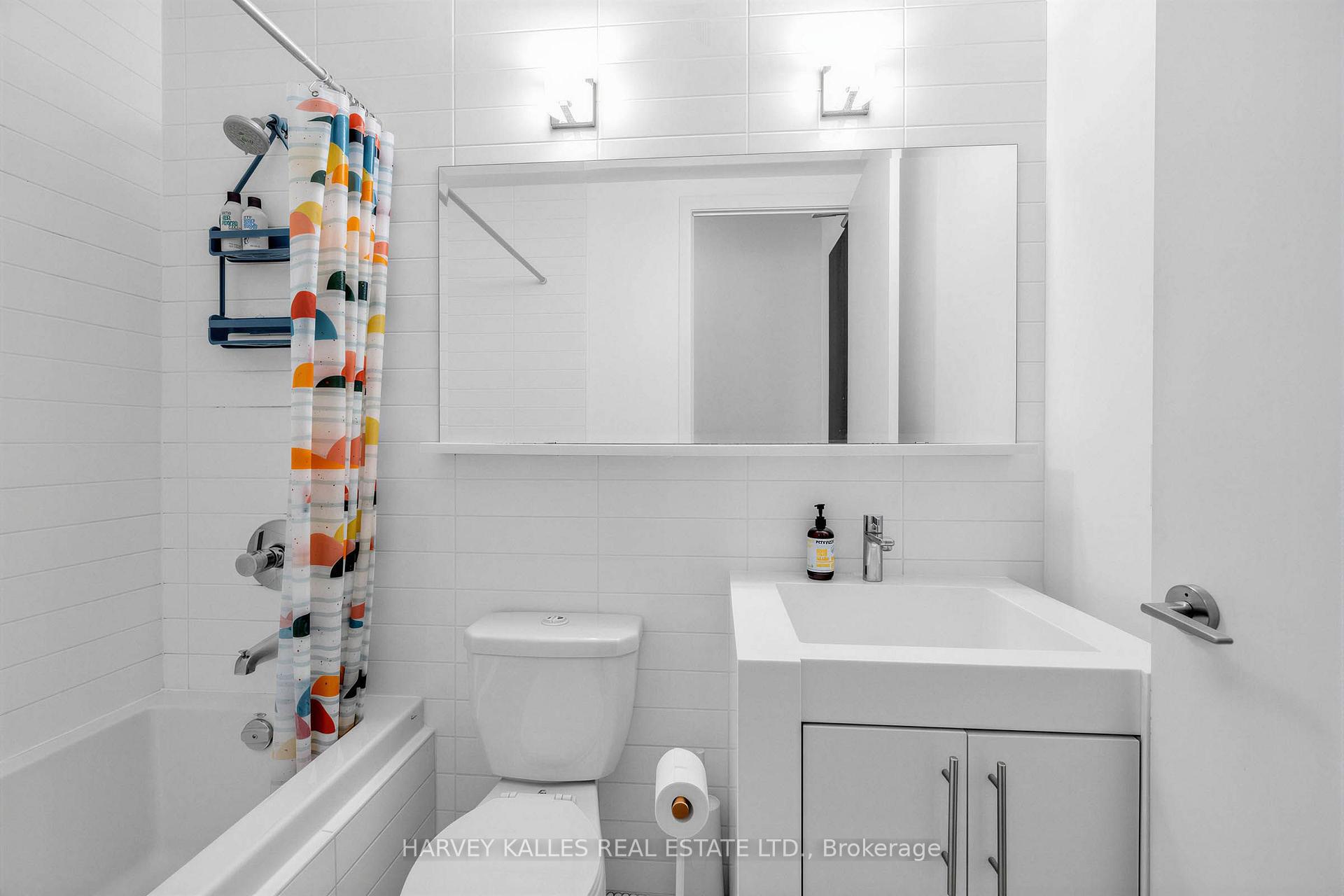 156 Portland Street 309, Toronto Unit: 309
