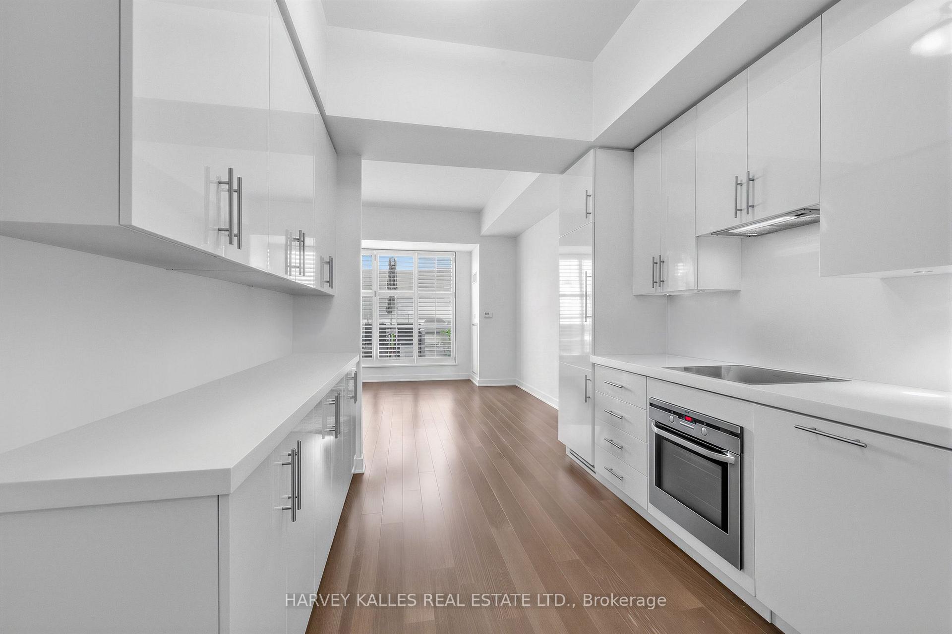 156 Portland Street 309, Toronto Unit: 309