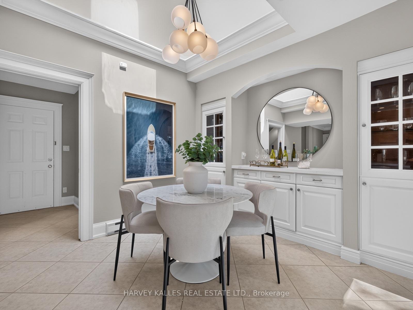 107 Stratford Crescent, Toronto