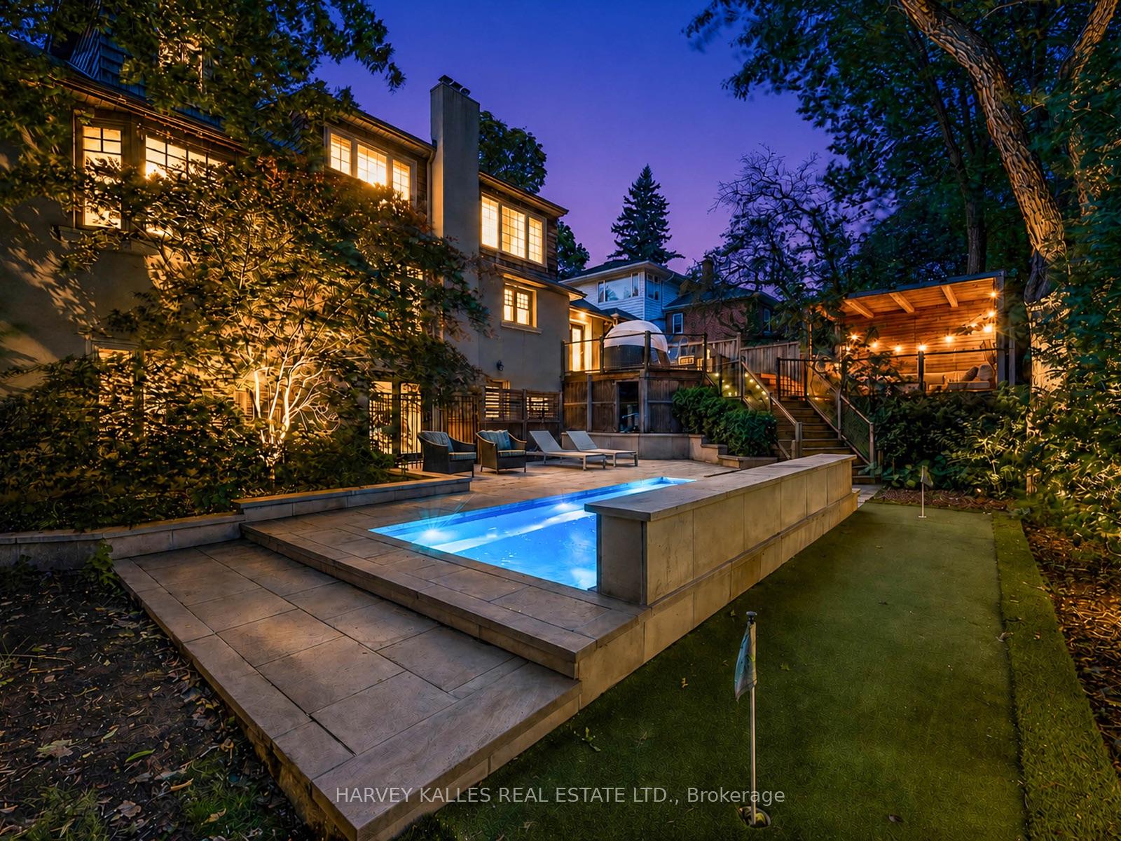 107 Stratford Crescent, Toronto