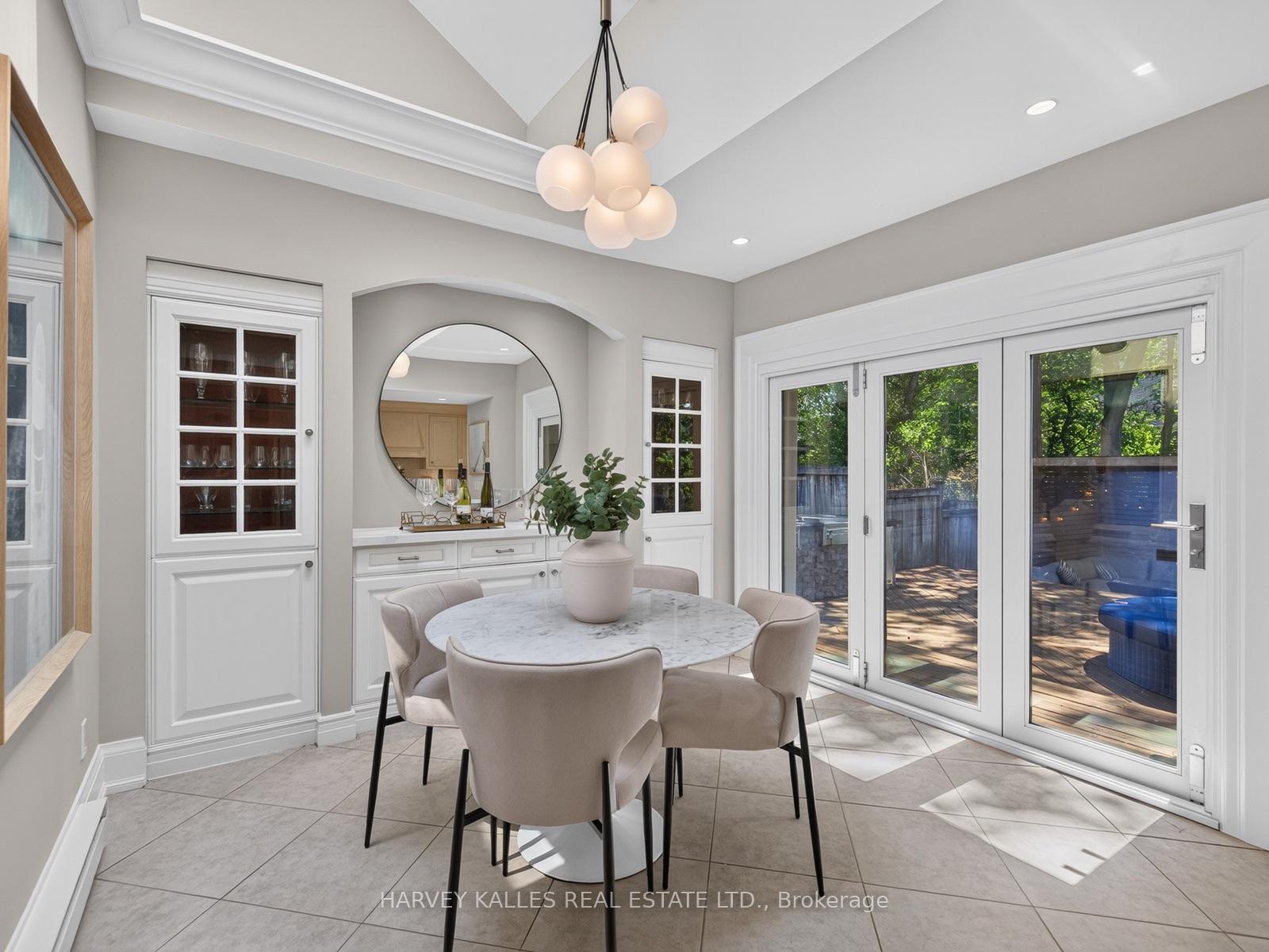 107 Stratford Crescent, Toronto