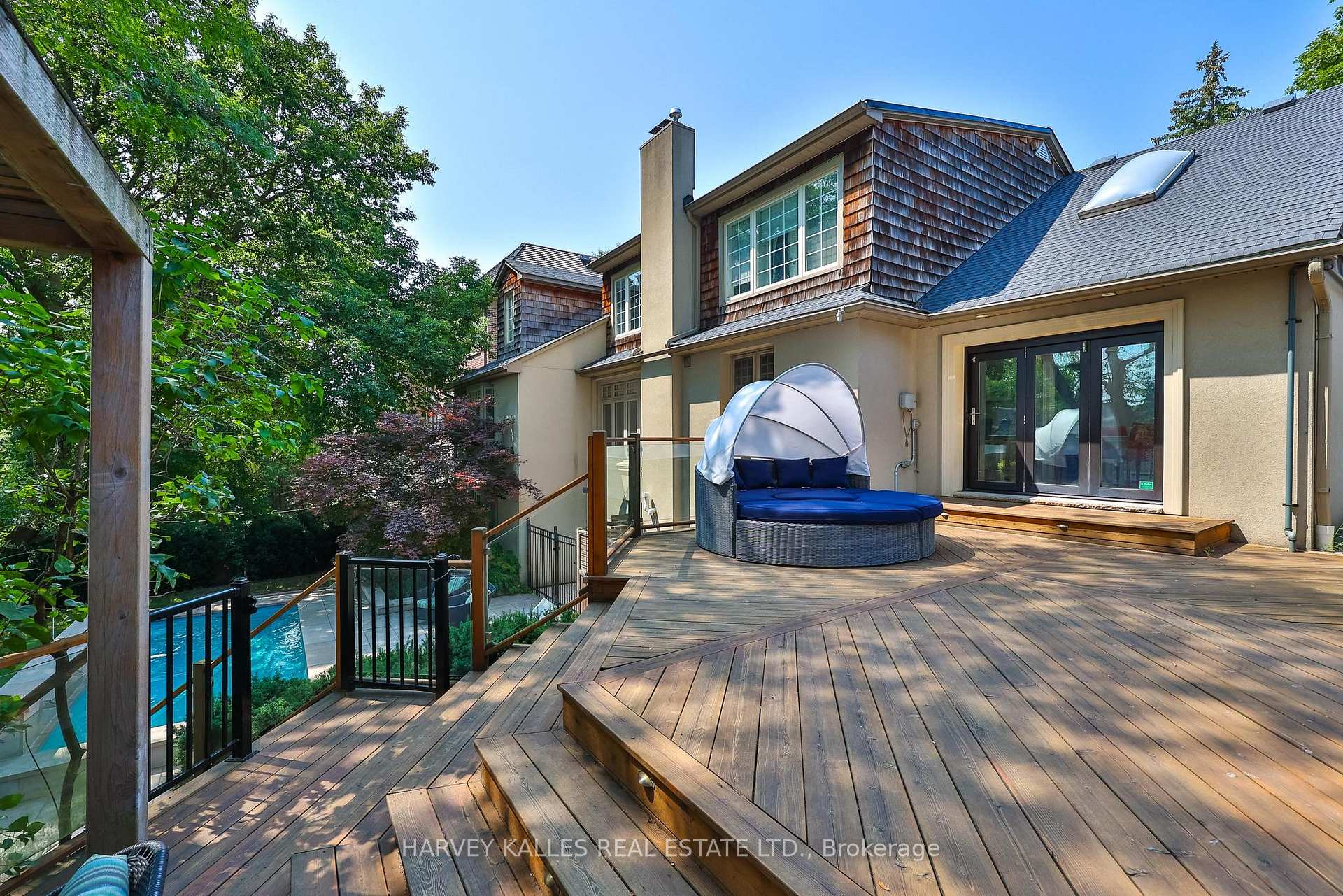 107 Stratford Crescent, Toronto