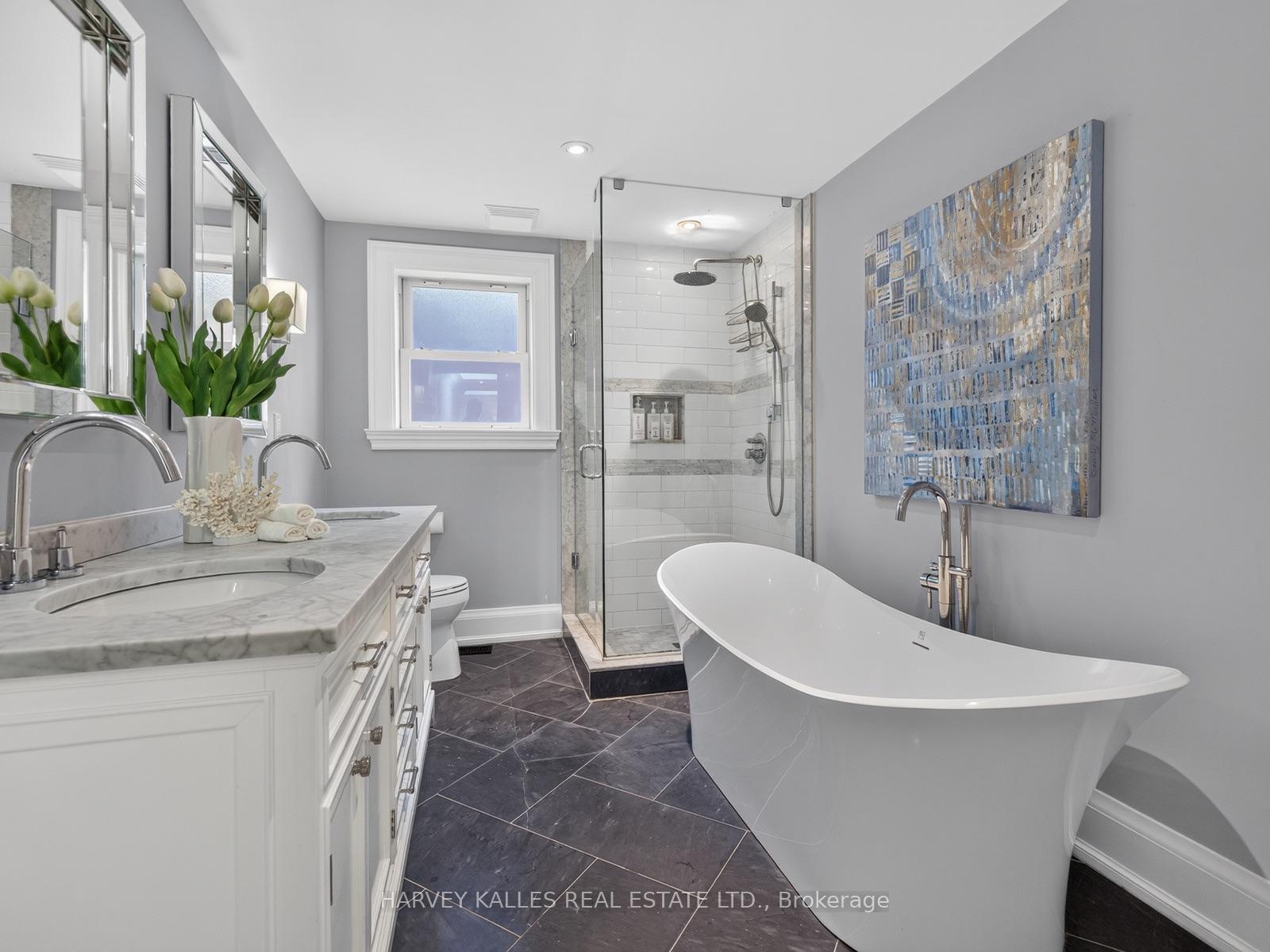 107 Stratford Crescent, Toronto