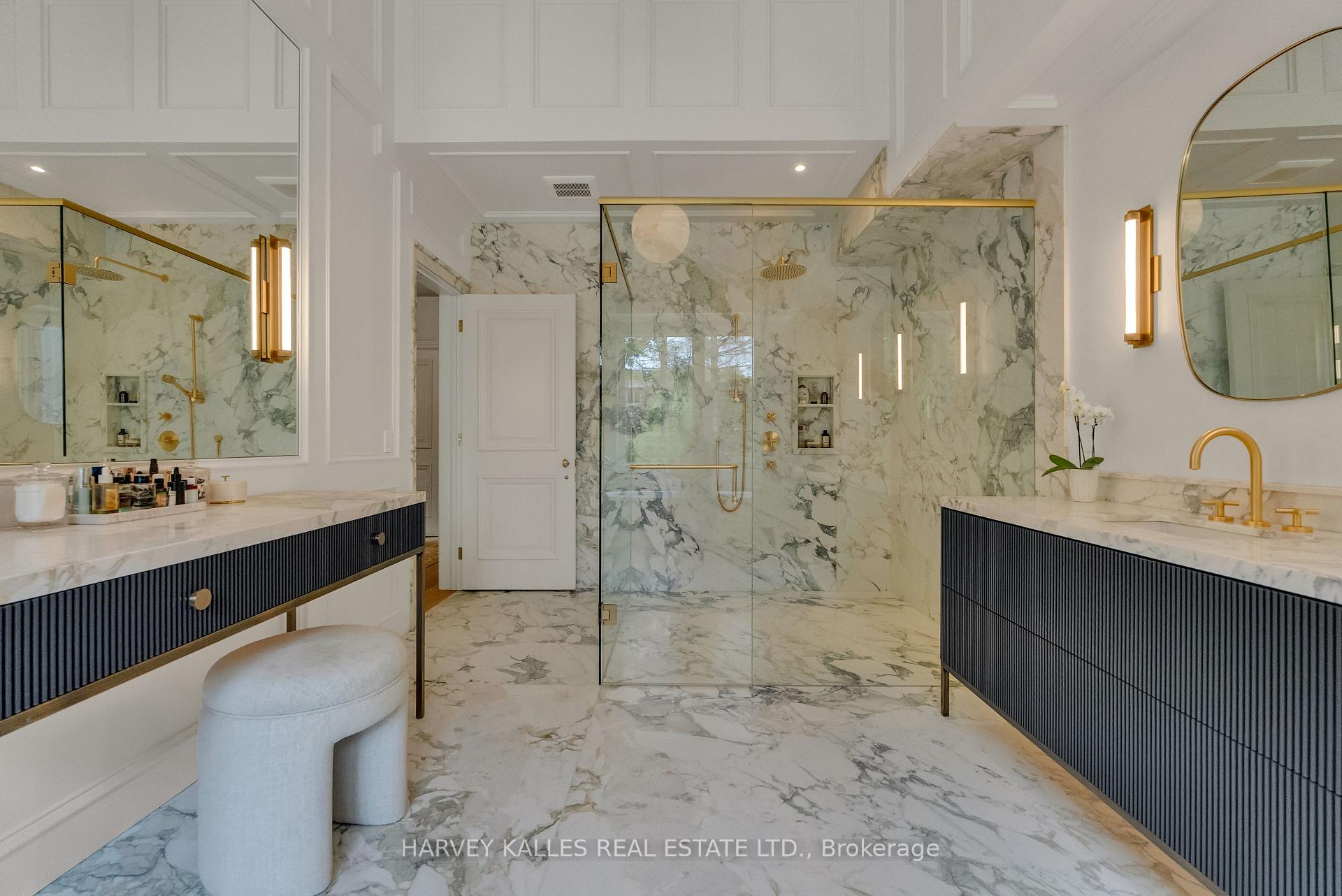 82 Sherwood Avenue, Toronto