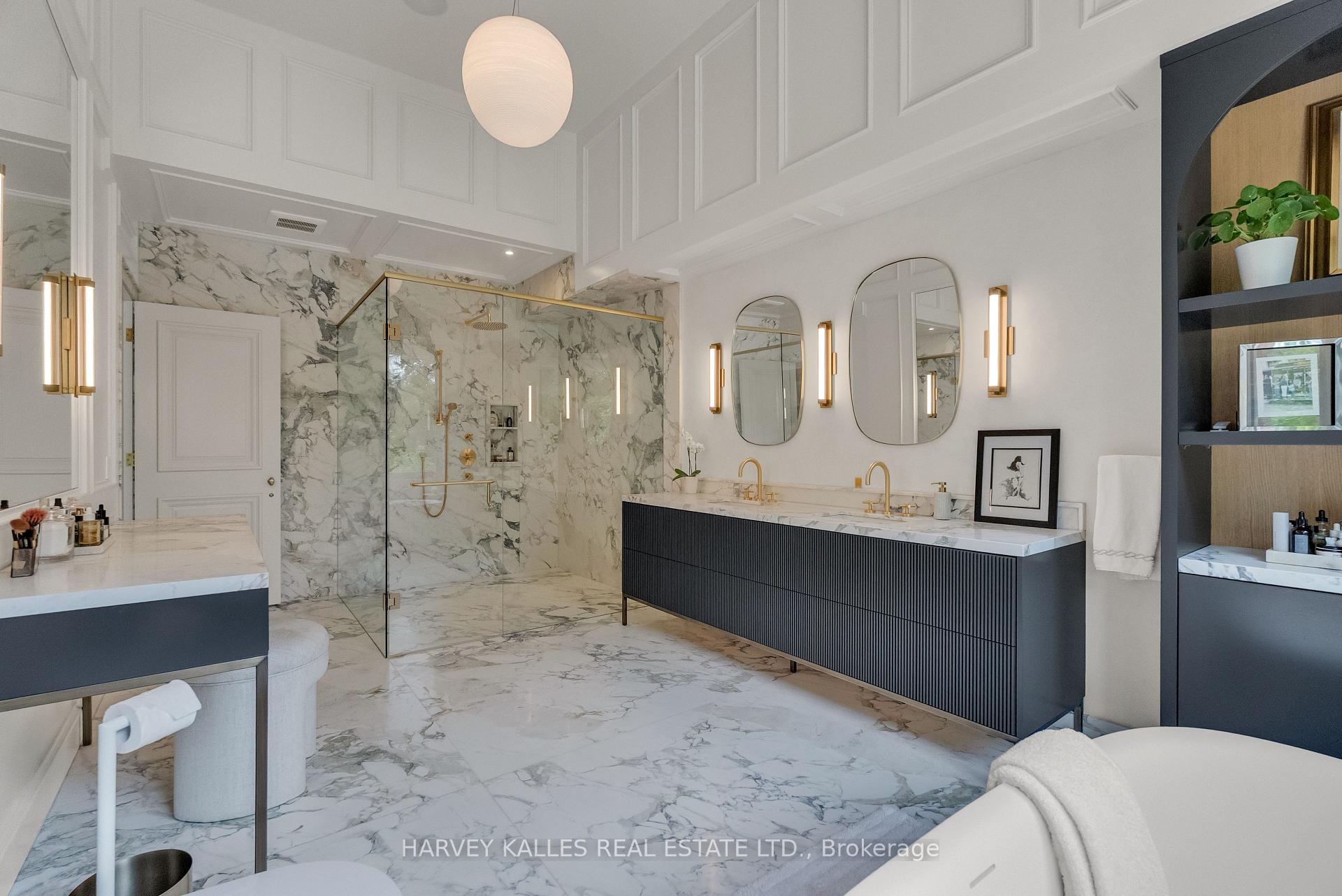 82 Sherwood Avenue, Toronto