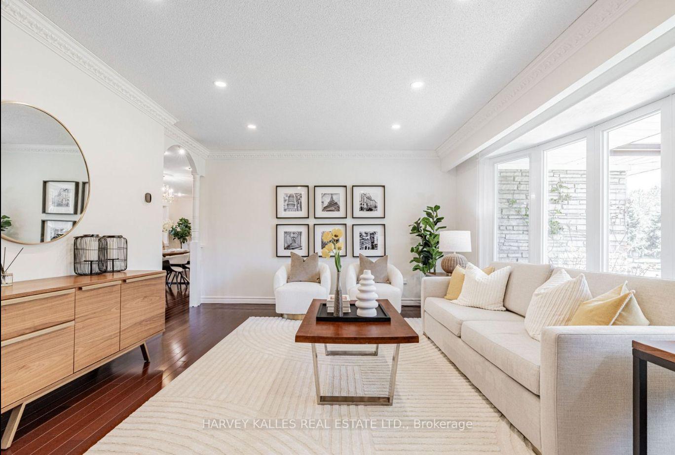 5 Parmbelle Crescent, Toronto