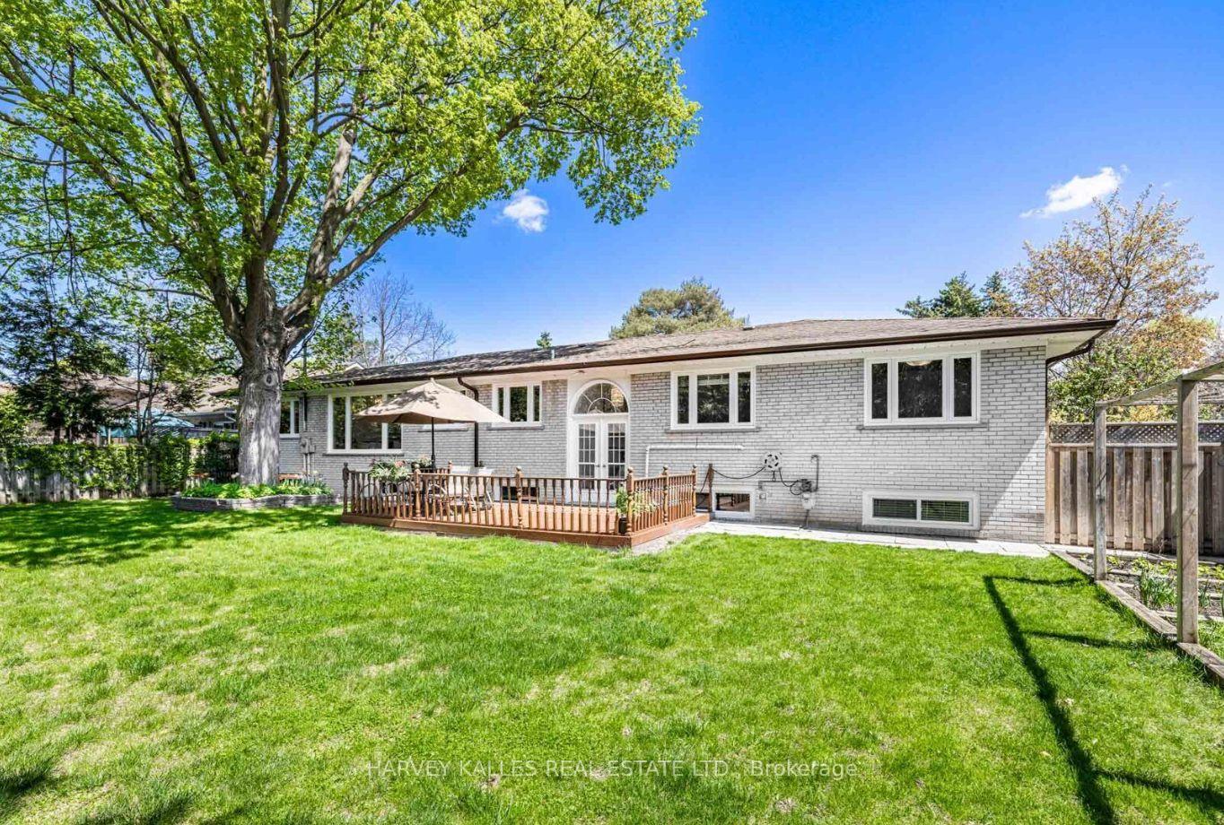 5 Parmbelle Crescent, Toronto