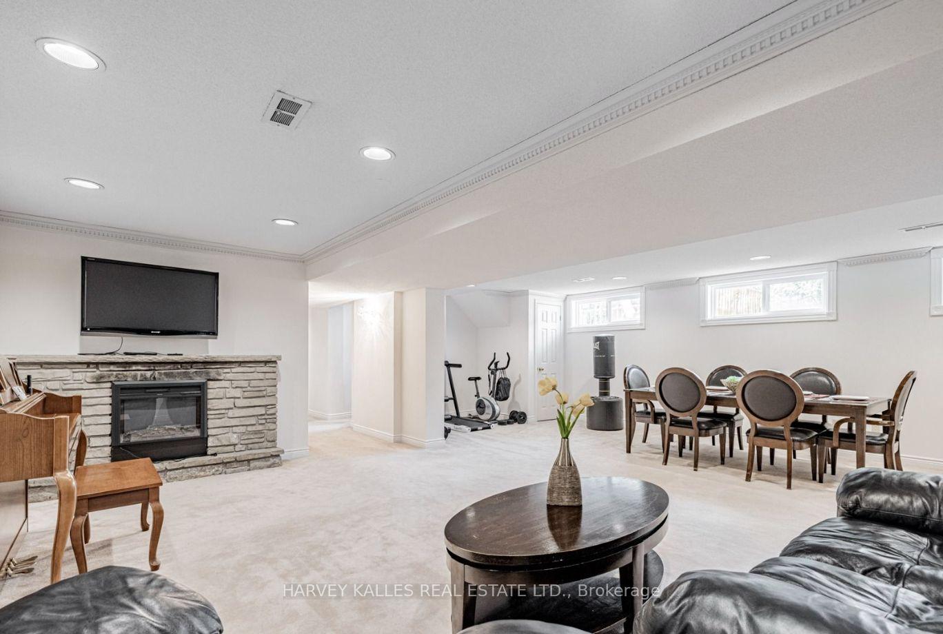 5 Parmbelle Crescent, Toronto