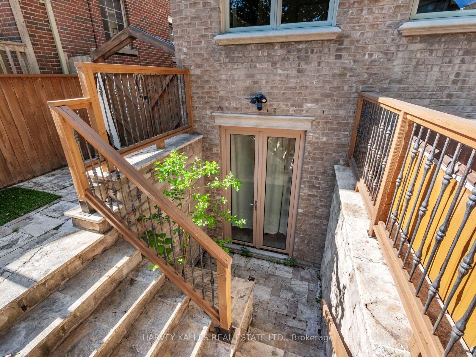 73 Carmichael Avenue, Toronto
