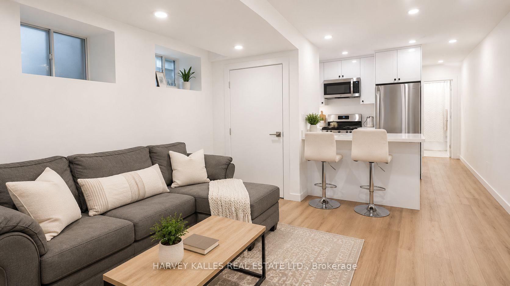 557 Crawford Street Lower, Toronto Unit: Lower