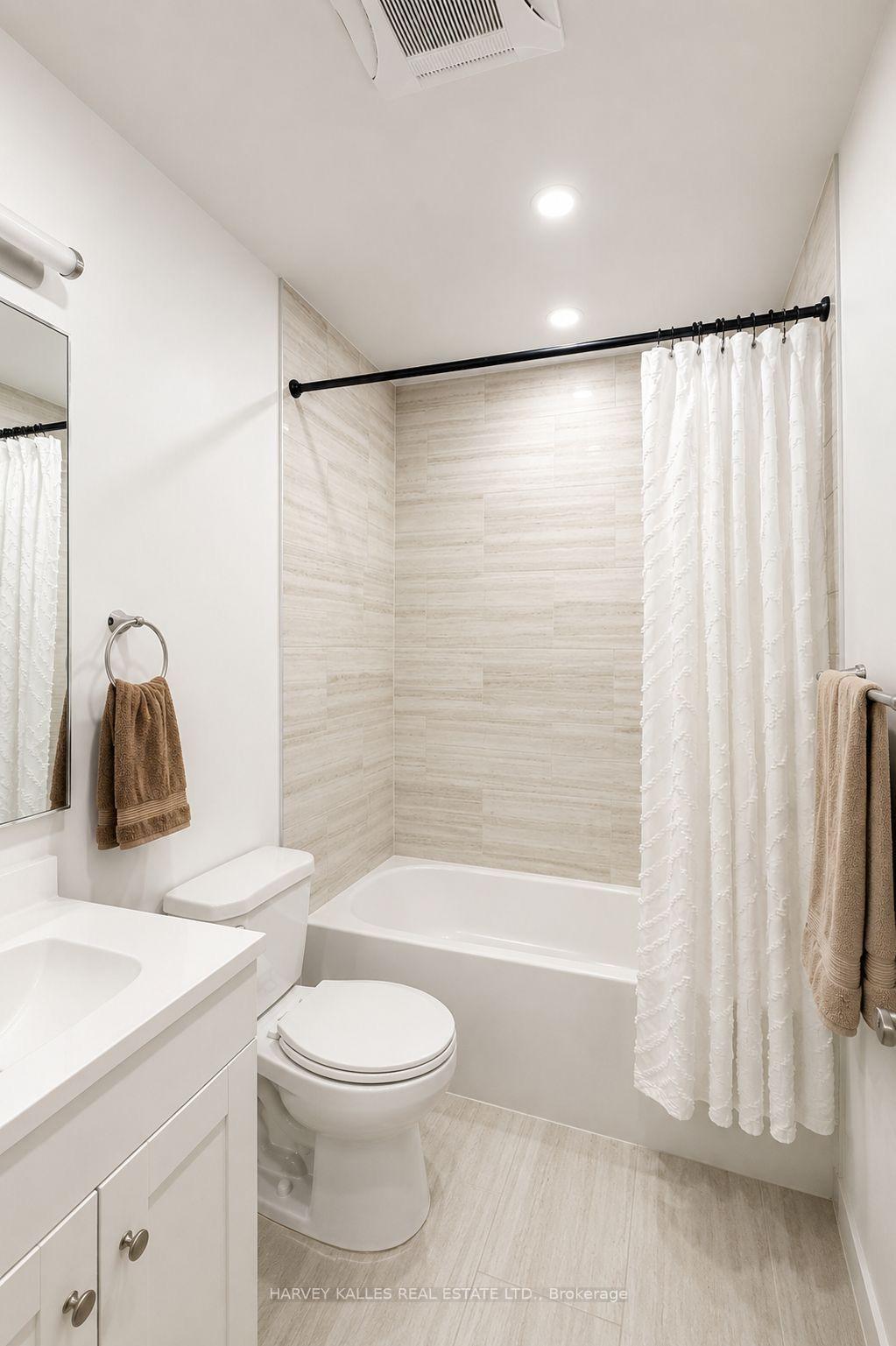 557 Crawford Street Lower, Toronto Unit: Lower