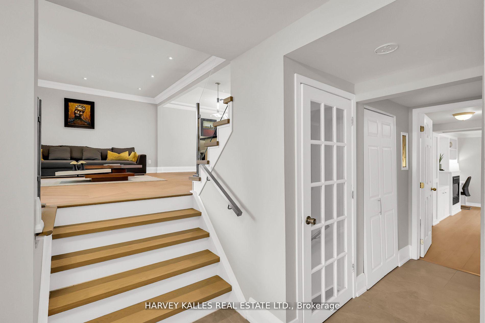 16 Wedgeport Place, Toronto
