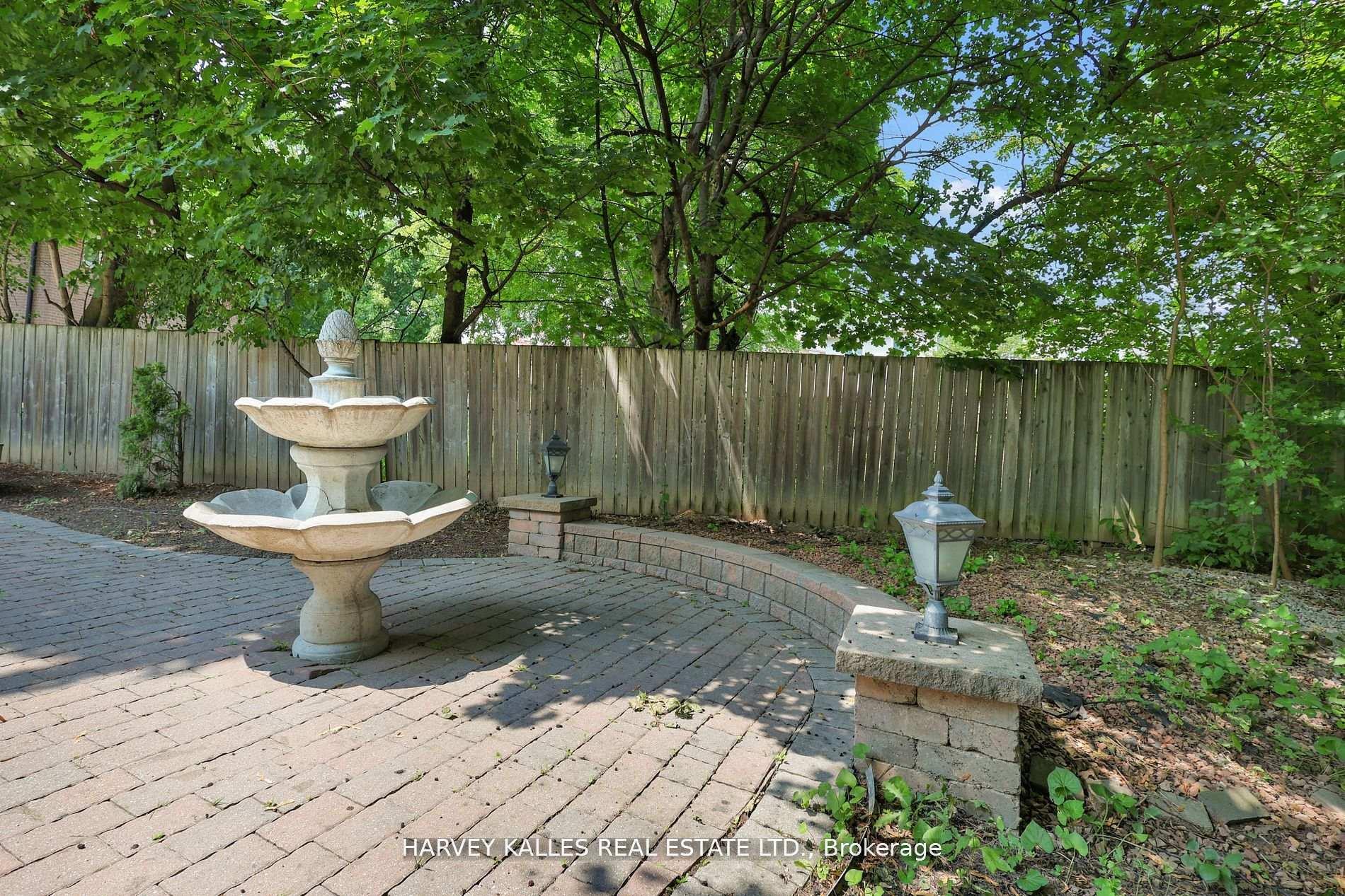 16 Wedgeport Place, Toronto