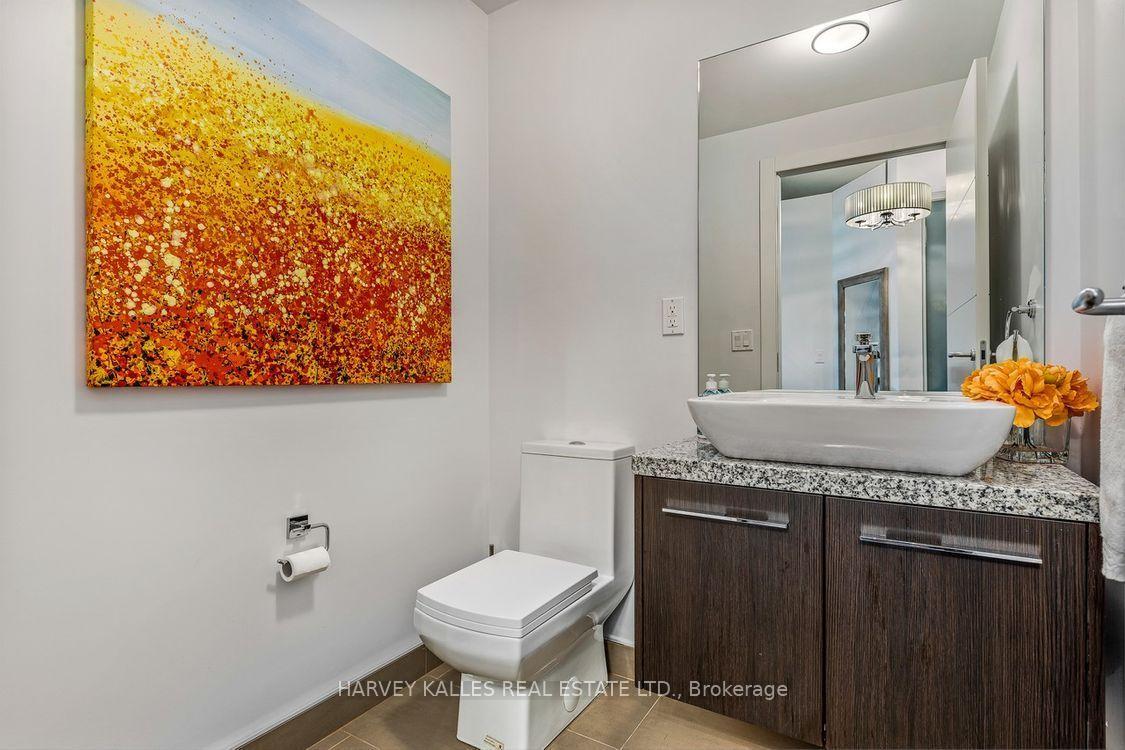 220 George Street 702, Toronto Unit: 702